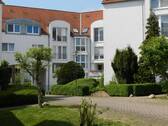 Begrünter gepflegter Innenhof - 