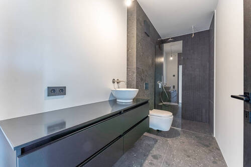 Badezimmer mit Dusche - 