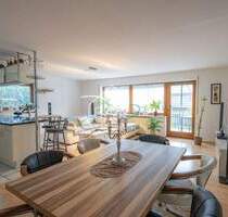 Helle 3,5-Zimmer-Erdgeschosswohnung mit Terrasse und kleinem Gartenbereich - Rosengarten Westheim