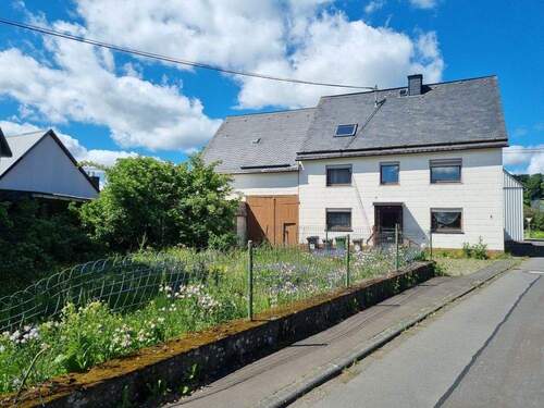 Außenansicht - 7 Zimmer Einfamilienhaus zum Kaufen in Oberroßbach