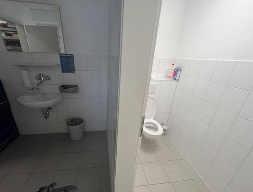 28. WC - 