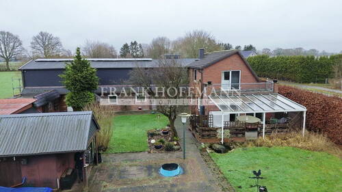 Garten - Einfamilienhaus mit 229,40 m² in Alveslohe-Hoffnung zum Kaufen