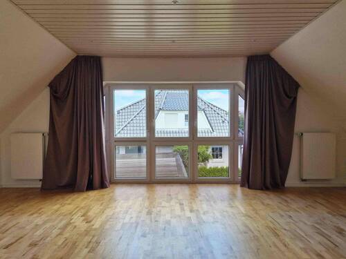Das Zimmer 3 im DG mit Panoramafenster,... - 