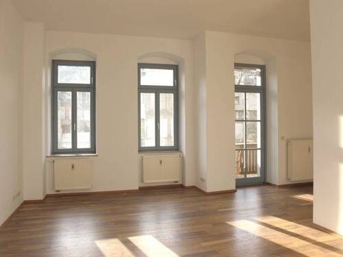 1 Wohnen - Schöne hohe Räume mit Sonnen-Balkon