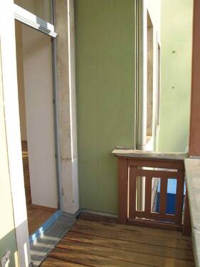 4 Balkon - Etagenwohnung mit 81,00 m² in Dresden zur Miete