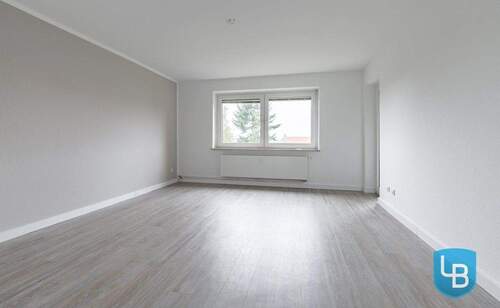 Lichtdurchflutetes Wohnzimmer... - 