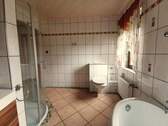 Badezimmer Erdgeschoss III - 
