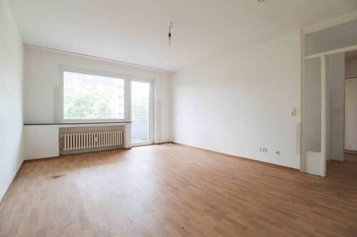 Wohnzimmer 3.OG rechts - Etagenwohnung mit 244,20 m&sup2; in Duisburg zum Kaufen
