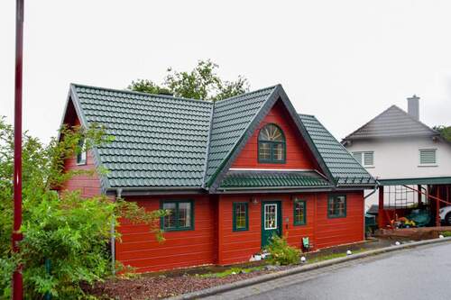 Straßenanscicht - Charmantes Einfamilienhaus in ruhiger Wohnlage von Hartenfels!