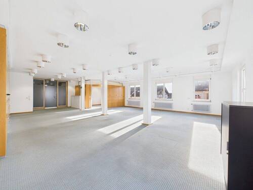 Platz für Ihre Ideen - Büro mit 158,00 m² in Rottweil zur Miete