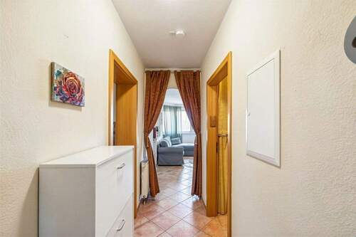 Flur - Etagenwohnung mit 56,70 m&sup2; in Esselbach zum Kaufen