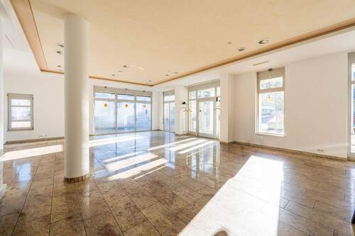 Gastraum - Gewerbeobjekt (Büro, Produktion, Verkauf) zum Kaufen in Rickenbach