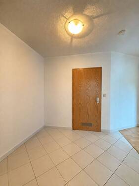 Eingangsbereich - 2 Zimmer Etagenwohnung in Würzburg