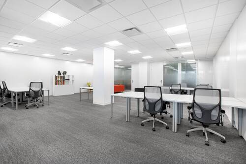 Generic Office_02 (4).jpg - Büro in Köln zur Miete