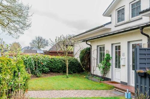 2 Garten Eingang - Etagenwohnung mit 135,00 m² in Freienwill zum Kaufen