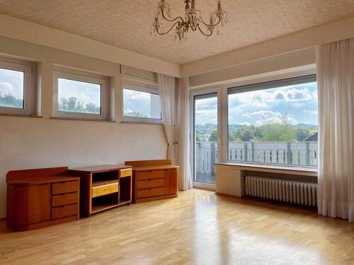 Zimmer 3 (OG) - 