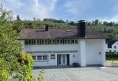 Bild 2 - 5 Zimmer Mehrfamilienhaus, Wohnhaus zum Kaufen in Bergneustadt