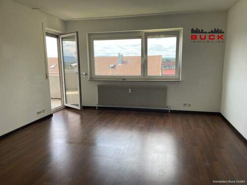 Wohnzimmer - 3 Zimmer Etagenwohnung zur Miete in Albershausen