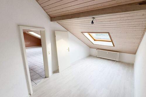 Schlafzimmer - 3 Zimmer Etagenwohnung in Karlsruhe