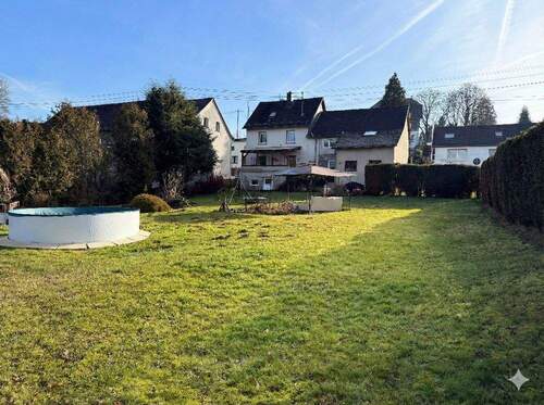 Bild 3 - 7 Zimmer Einfamilienhaus in Woldert