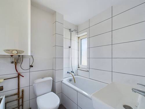Bad - 2 Zimmer Etagenwohnung zur Miete in Rödental