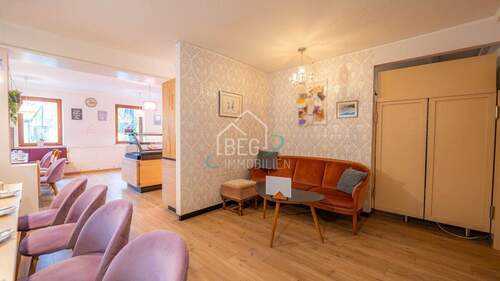 Gewerbe Fläche EG - 