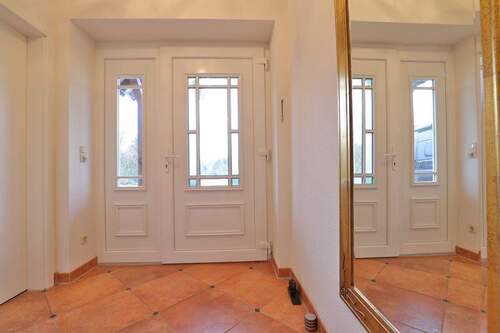 Eingang - herzlich Willkommen! - 