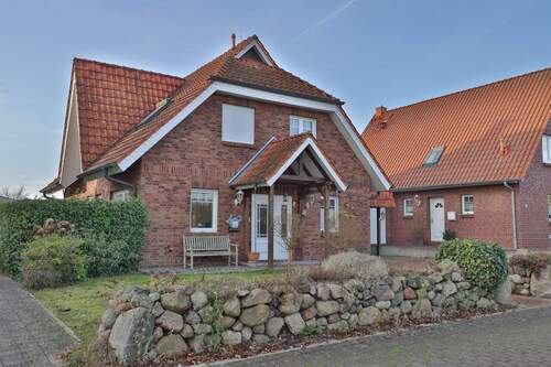 Einfamilienhaus - Charmantes Einfamilienhaus in ruhiger Wohnlage - stilvoll wohnen mit Wohlfühlfaktor!