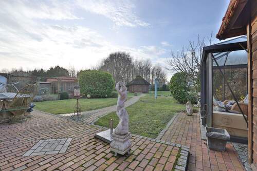 Blick von Südwestterrasse in den Garten - 