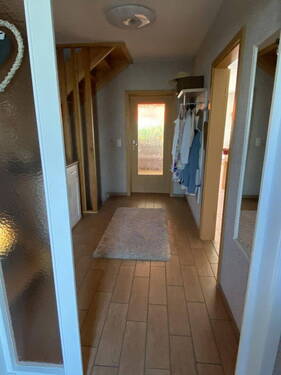 Flur EG - 4 Zimmer Reihenmittelhaus zum Kaufen in Niedersachsen - Rodenberg