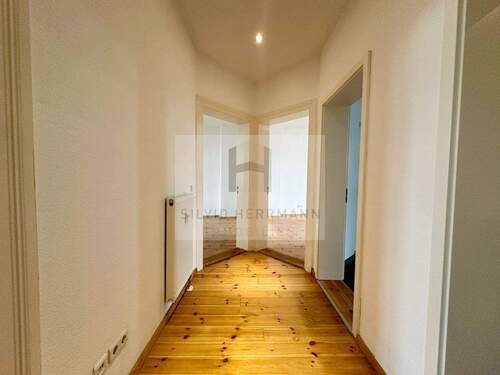 Flur - 3 Zimmer Etagenwohnung in Cottbus