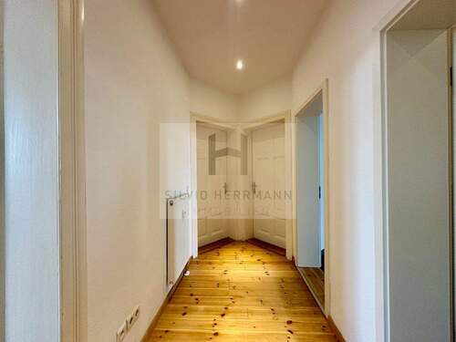 Dielenboden - Etagenwohnung mit 81,00 m&sup2; in Cottbus zur Miete