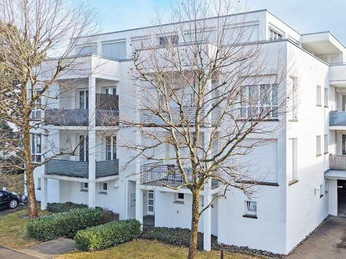 Hauseingangsseite - Etagenwohnung mit 59,00 m&sup2; in Reutlingen zum Kaufen