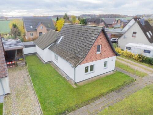 Drohnenaufnahme Vorderansicht - 