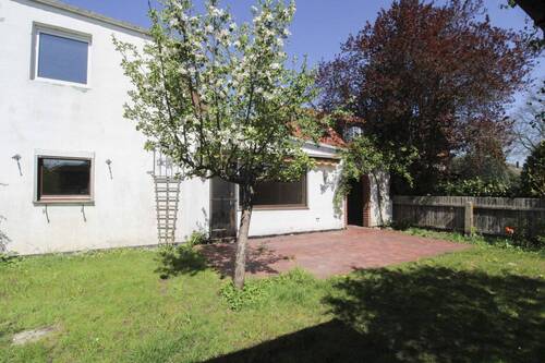 Terrasse mit Garten - 