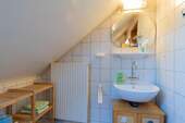 Detail Waschbecken im Dachgeschoss - 