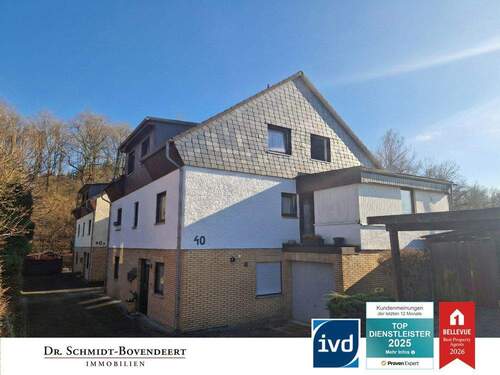 Außenansicht - Schöne Maisonettewohnung mit Wintergarten, Terrasse, Garage und Doppelcarport in Ferndorf!