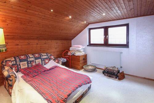 Schlafzimmer UG - 