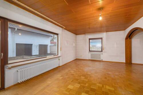 Wohnzimmer EG - Einfamilienhaus mit 196,00 m² in Eggenstein-Leopoldshafen zum Kaufen