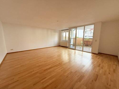 Wohnzimmer - Etagenwohnung mit 87,00 m&sup2; in Lübeck zum Kaufen