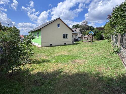 Außenansicht - 5 Zimmer Mehrfamilienhaus, Wohnhaus in Windsbach