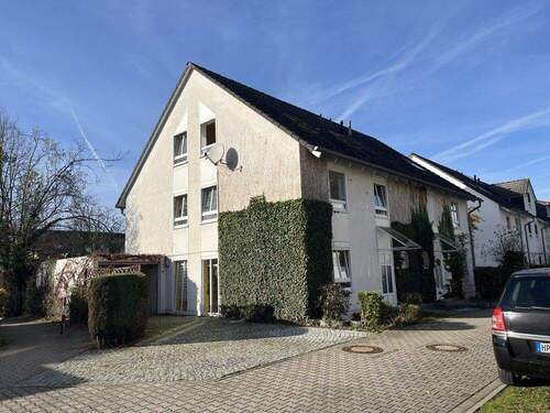 Titelbild - Großzügige Doppelhaushälfte in attraktiver Stadtlage von Bensheim - ideal für Familien