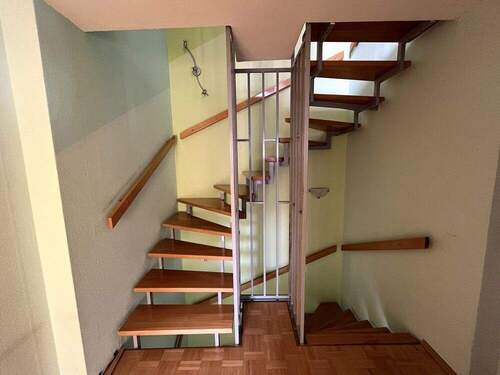Treppe zum Dachgeschoss - 