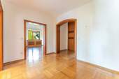 Flur mit Garderobe - 