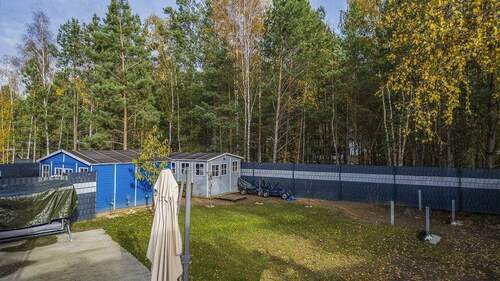 Ihr Hof mit Nebengelass - 