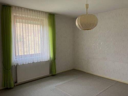 EG: Schlafzimmer - 