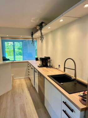 PHOTO-2025-12-16-04-33-06 3.jpg - 