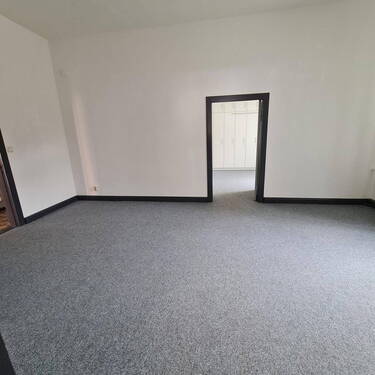 Blick von Büro 1 in Büro 2 - 