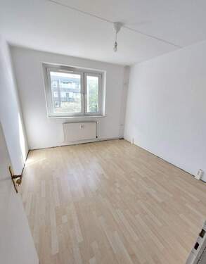 Zimmer 2 - 