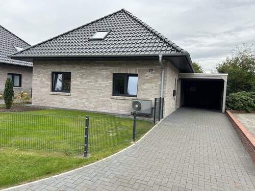 Bild 1 - Einfamilienwohnhaus mit Carport KfW 40ee mit Photovoltaik